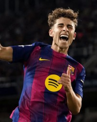 华体会登录入口-记者：费尔明赛前训练时头部受轻伤，今晚100%能够出战